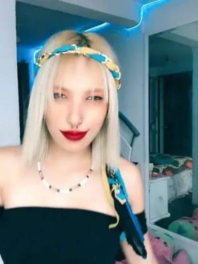 Tras cenar y dejar a su novio en su domicilio en la colonia Portales, la joven desapareció, lo que llevó a una intensa búsqueda por parte de las autoridades y a la ficha de búsqueda con número de expediente AYO/2710/2023.