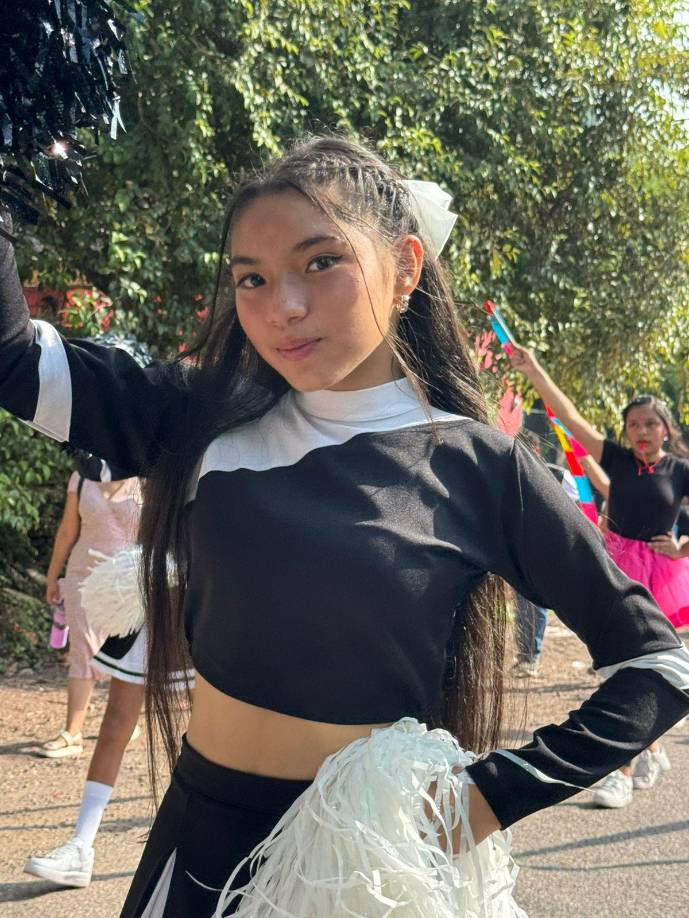 Los tradicionales desfiles del 15 de septiembre se llevaron a cabo a nivel nacional, llenando de orgullo y pasión a cada rincón del país.