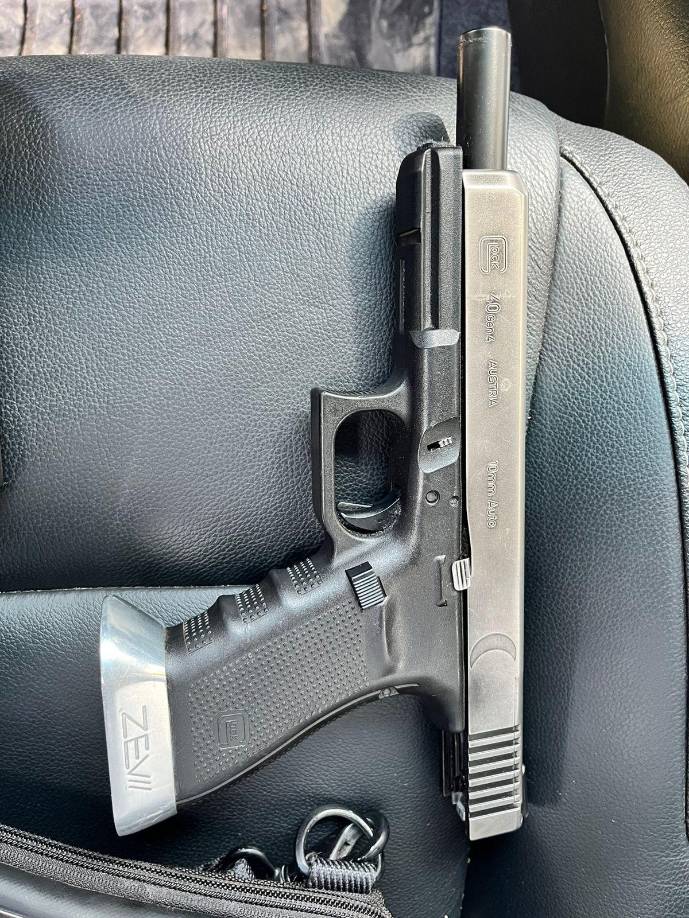 La captura de Wood, junto con otro presunto narcotraficante identificado como Jaime David López, se produjo mediante una operación conjunta de la Fiscalía Especial Contra el Crimen Organizado (FESCCO) y la ATIC en los caribeños departamentos de Gracias a Dios, Colón y Atlántida, indicó la misma fuente a los periodistas.