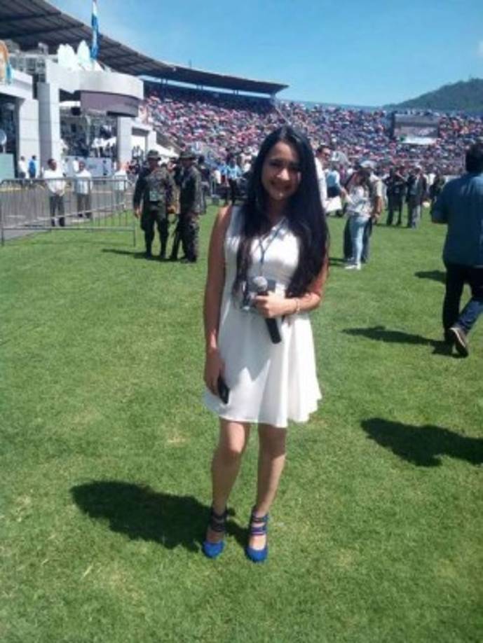 Kristabel Herrera hizo juego con los colores de la Bandera Nacional.