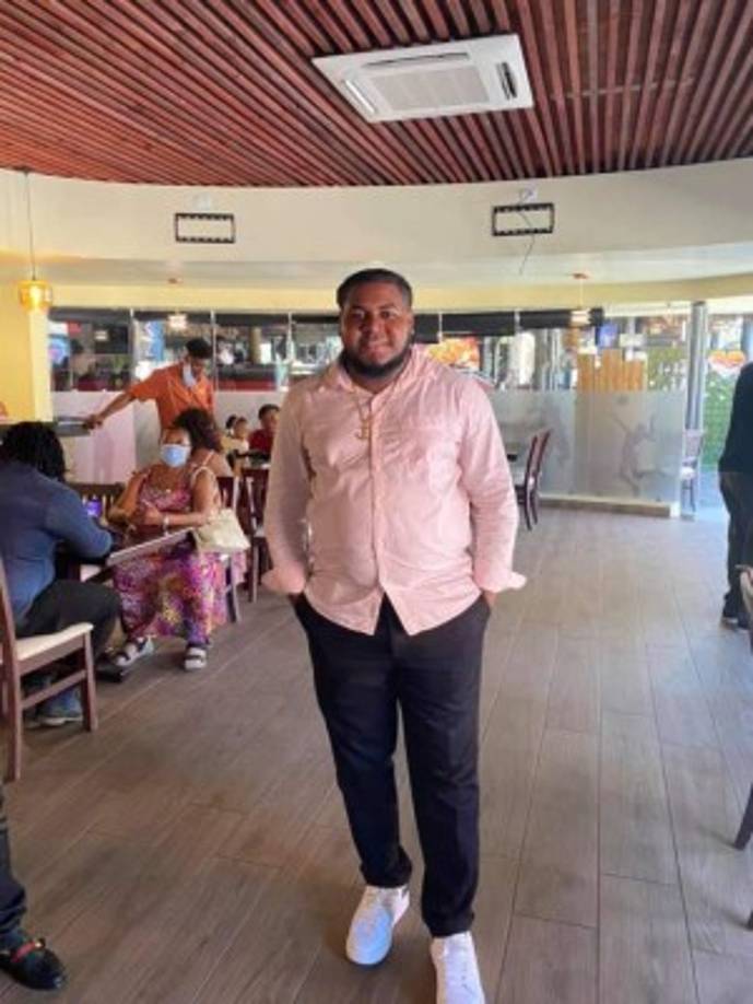 “Después hablamos del planchado de la camisa. Algún consejo que me quieran dar antes de casarme? Están a tiempo”, escribió el comediante junto a esta imagen.