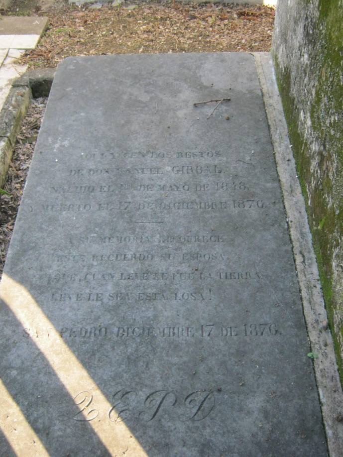 Esta sería la tumba más antigua que data del año 1876, en la actualidad ya no es visible porque se construyó otra fosa sobre ella. 