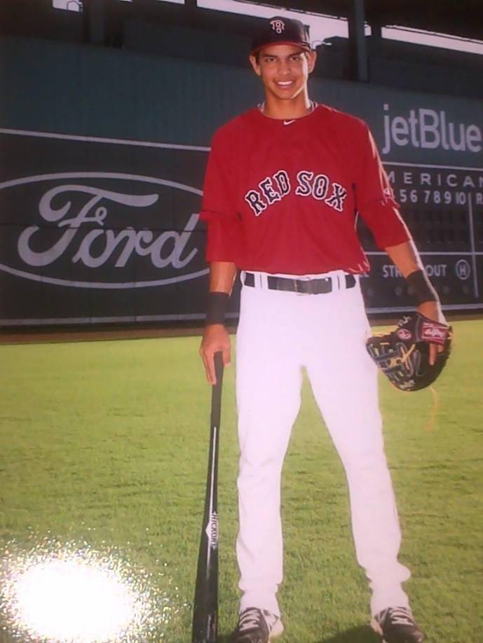 En uno de los juegos de Red Sox. Luego de ahí fue enviado a los Cerveceros.