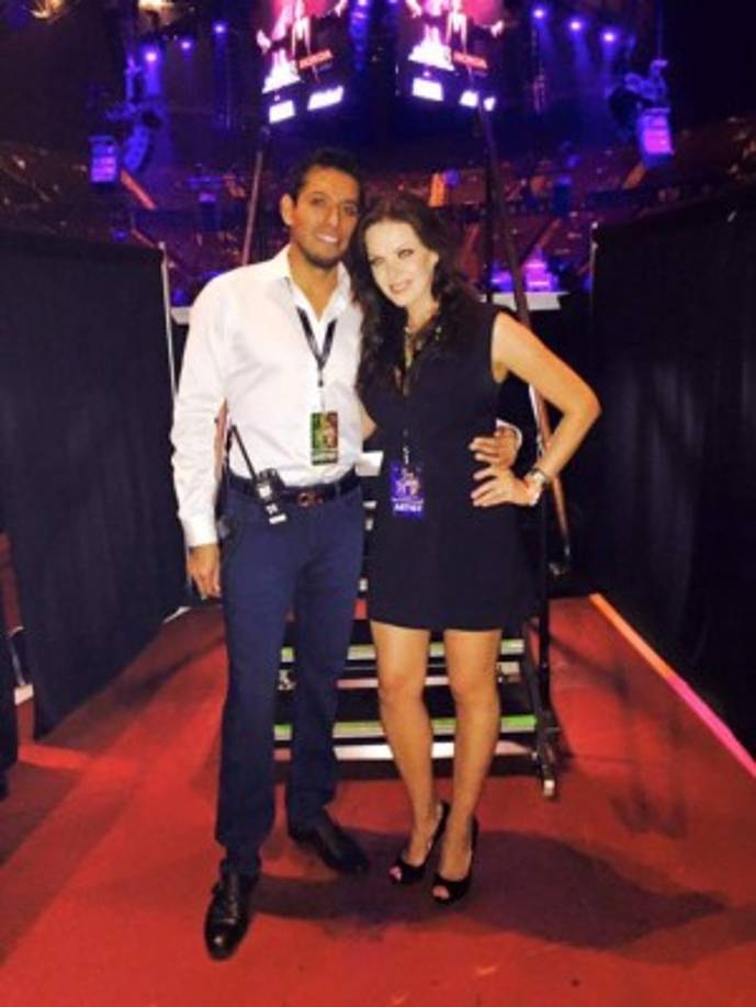 Iván y Simona en el último concierto de Juan Gabriel en Los Ángeles.