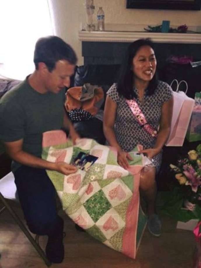 'La mayoría de la gente no habla de los abortos porque te preocupa que tus problemas creen distancia o te marquen, como si hubieras hecho algo para que te pase esto. Así que lo sufres en soledad', señaló Zuckerberg.