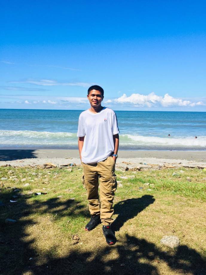 La Policía ha iniciado una investigación para dar con el paradero de los asesinos de este jovencito. 