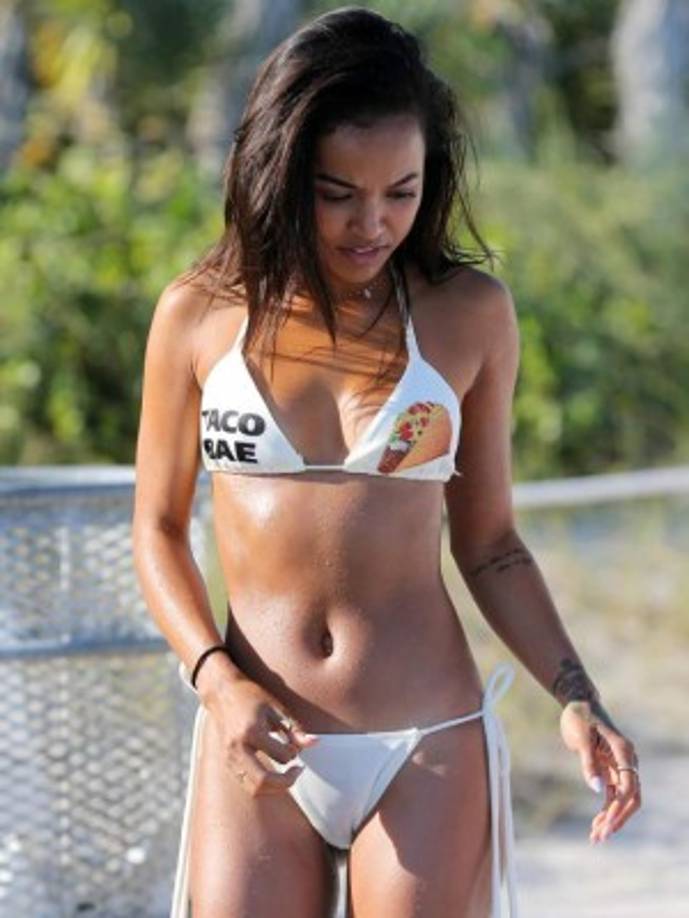 A Karrueche Tran le gusta mucho disfrutar de la playa.