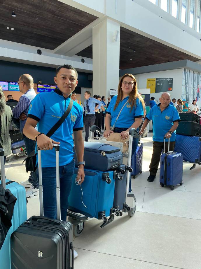 El José Trinidad Reyes de San Pedro Sula es el único instituto que cuenta con una banda de guerra que ha logrado siete campeonatos nacionales.