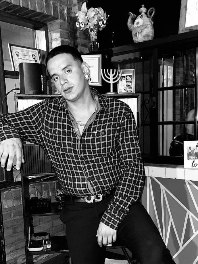 Según reportes, las causas de su muerte aún son desconocidas.