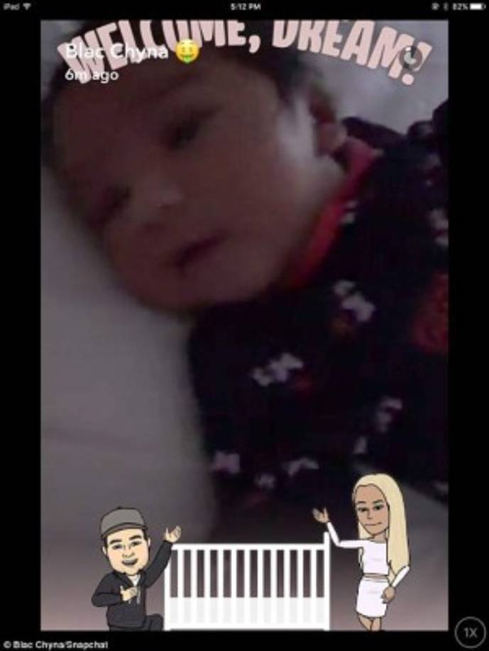 Sus padres se encargan de subir las imágenes de ella en las redes sociales.