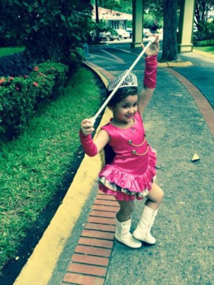 Meyby Pineda: 'Hermosa'.