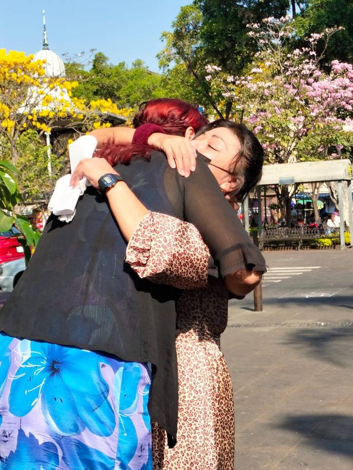 “Le dije que me negaba y que por lo tanto le agradecía el tiempo que se había tomado y que me parecía muy extraño que un presidente del Tribunal, cosa que nunca se había visto, fuera a ver una interna para proponerle un beneficio”, añadió.