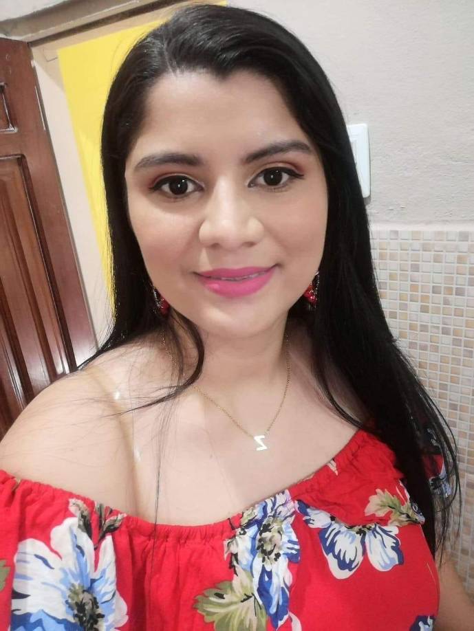 Era originaria de la comunidad Prieta, Tocoa, departamento de Colón. 