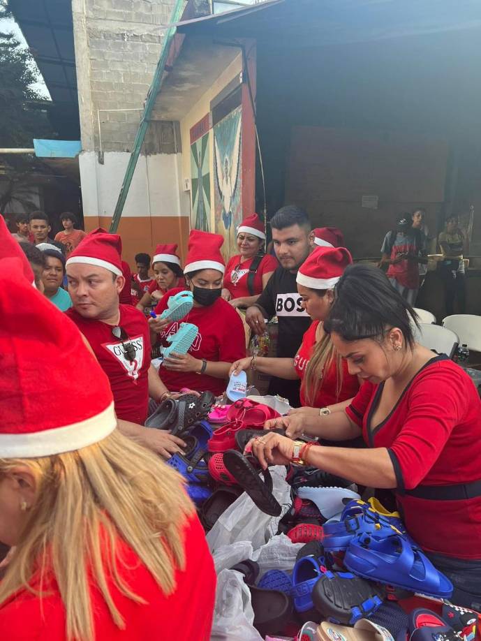 Esta fue la actividad de Grevil y sus amigos en Navidad ya cuando no formaba parte del consulado.