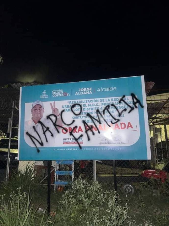 Estos actos de protesta se realizaron dos días después de la publicación del video por el medio InSight Crime, donde se ve a Carlos Zelaya acordando el soborno con cinco narcotraficantes hondureños en 2013.