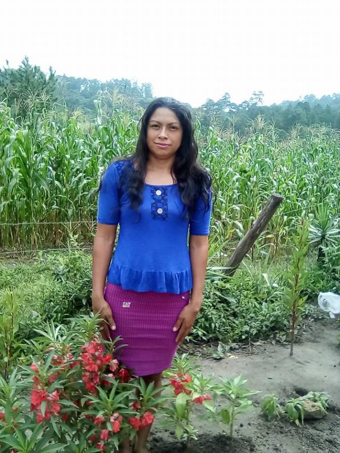 La otra persona muerta es un hombre, quien no portaba documentos. 