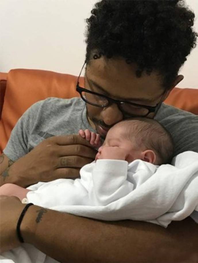 En este año un nuevo amor llegó a la vida de Kalimba, con gran felicidad el cantante recibió en su vida a su segundo hijo, el pequeño Mikha. El hermoso bebé llegó al mundo el 26 de septiembre en horas de la mañana.