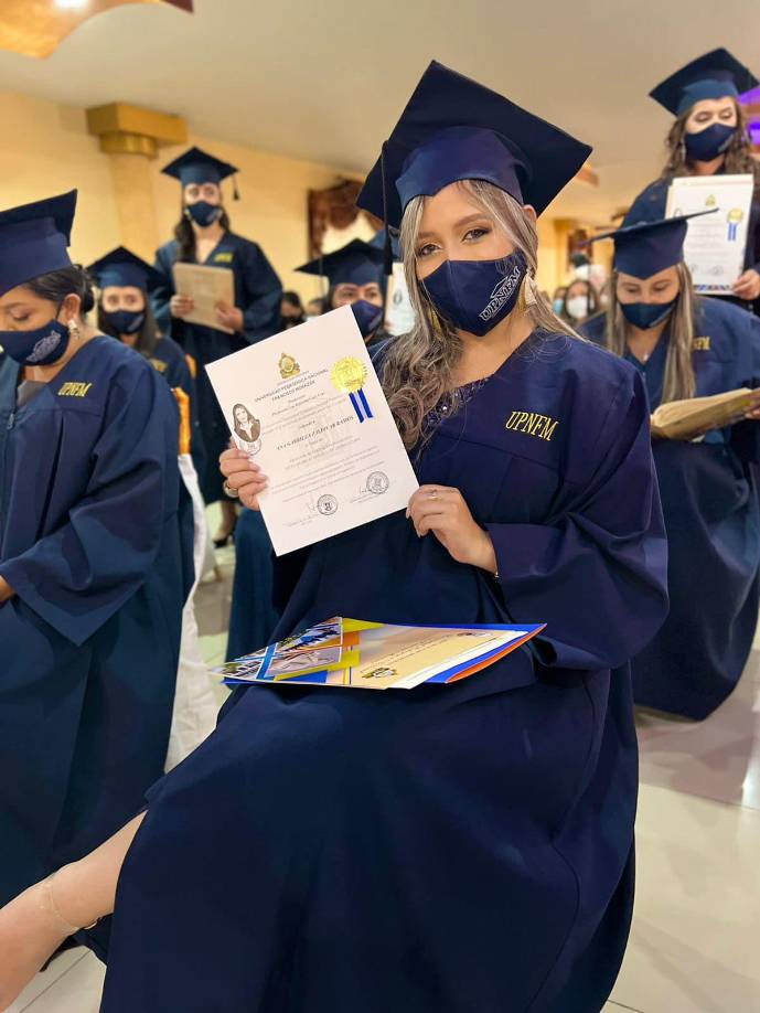 Gabriela es una profesional graduada en la Universidad Pedagógica Nacional Francisco Morazán.