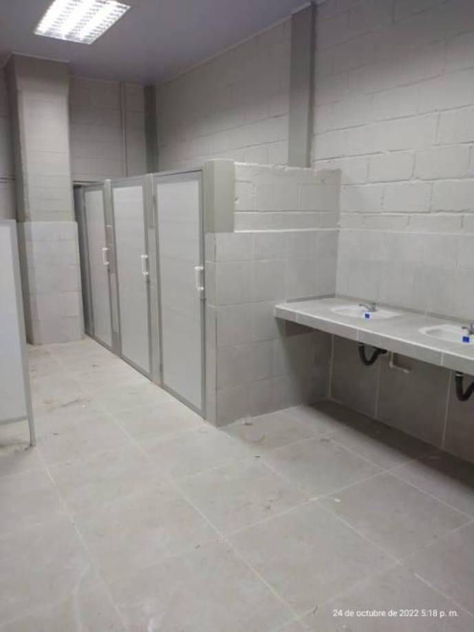 Los baños también fueron remodelados.