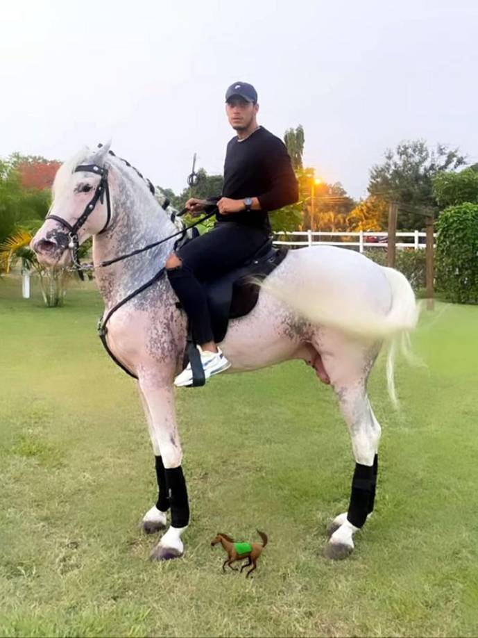 Ángel Tejeda - El nuevo delantero de los Potros del Olancho disfruta montar a caballo antes del inicio de pretemporada.