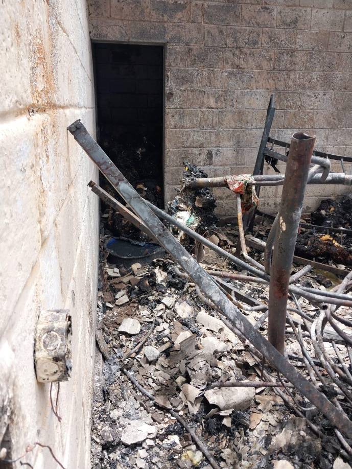 Según el relato de testigos, las autoridades penitenciarios notificaron a las reclusas que habrían un intervención en la Cefas, algo que no fue bien recibido por las reclusas.