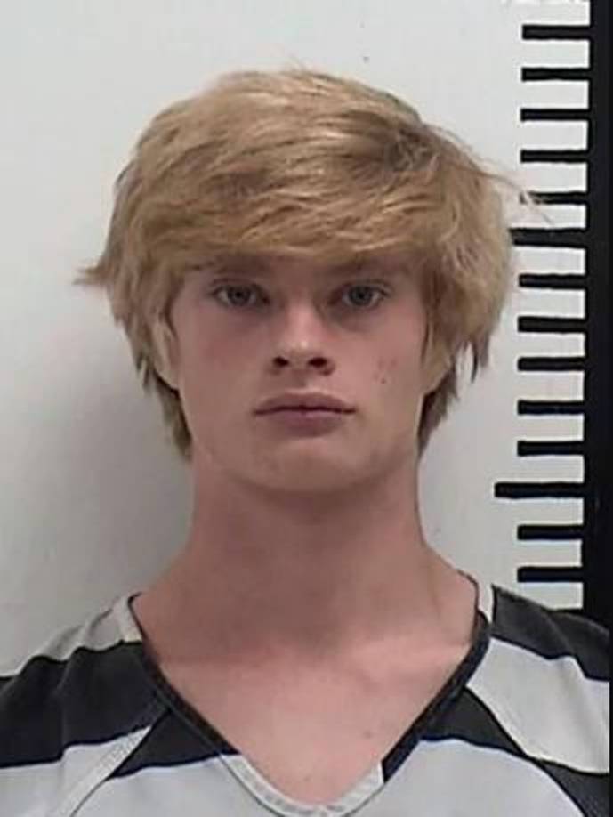 Durante el juicio, los testimonios de los adolescente se contradecían: Goodale testificó que Miller inició el plan para matar a la maestra y cada uno de ellos la golpeó; Miller admitió haber ayudado a planificar y llevar a cabo el asesinato, pero negó haber golpeado a Graber