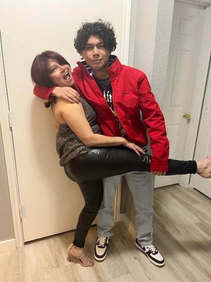 Cuatro años después nació su hijo varón que ahora tiene 16 años.