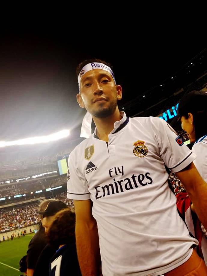 Además era seguidor de Real Madrid de España. Acá una foto que se tomó en la gira que los merengues realizaron en Estados Unidos en el 2018.