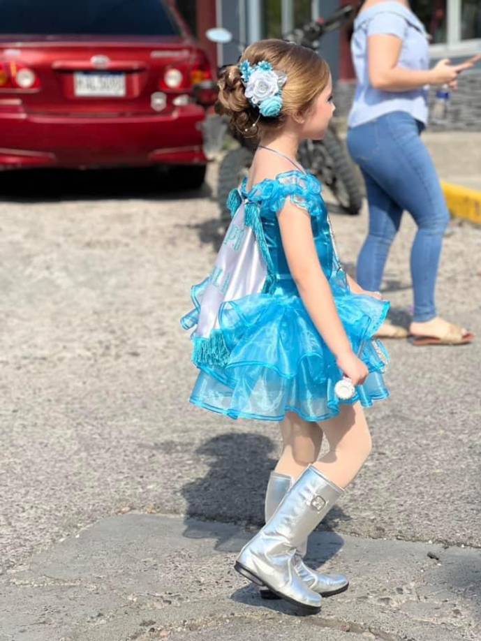 Este 13 de septiembre, Colinas y diversos departamentos de Honduras han conmemorado con orgullo los desfiles patrios.