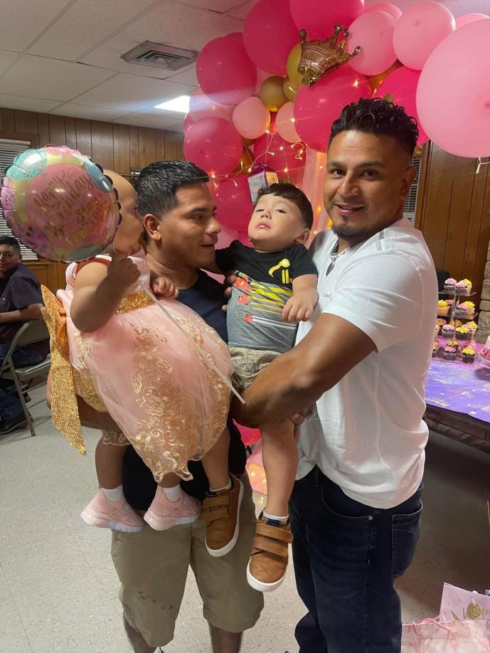 Marvin vivía en Pensilvania al igual que sus hermanos Eddie Danilo (el de la foto) y Elvin Fernández. Marvin era el mayor de los tres.