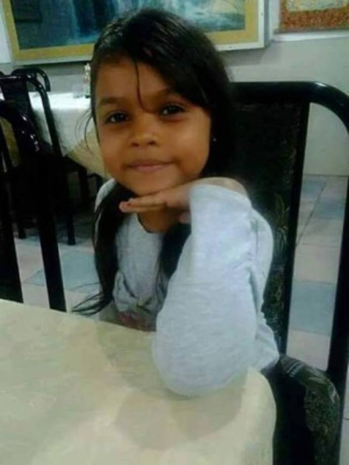 Ana Maria Lemus <br/>Felíz Día del niño hija te amo y te extraño con toda mi alma, todo por darte lo mejor me vine lejos de tí, espero te la pases muy bien. Te amo mi reina, eres mi todo que Dios te bendiga mi princesa mi amor bello, te amo con todo mi corazón mi vida.