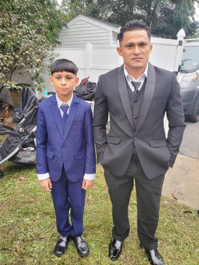 El exfutbolista que destacó en la Liga Nacional de Honduras primeramente se instaló en Houston, Texas, donde lo recibió un tío.