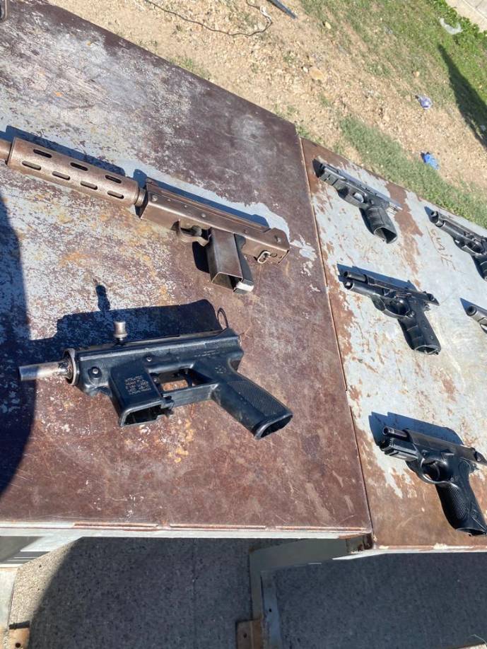 La intervención de las cárceles por parte de la PMOP fue ordenada por la presidenta hondureña, Xiomara Castro, un día después de la matanza de 46 mujeres el pasado día 20 en el Centro Femenino de Adaptación Social (Cefas), cercano a Tegucigalpa.