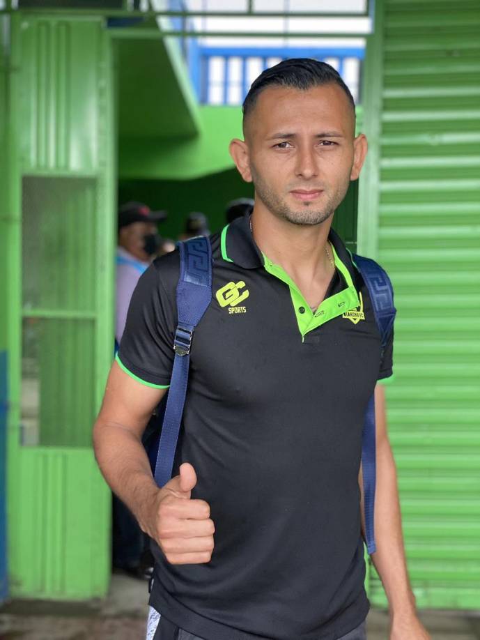 David Mendoza tiene contrato con el Olancho FC por seis meses más pero el Vida está interesado en sus servicios. Raúl Cáceres lo pidió a la dirigencia, esto condicionado a la hipotética salida de Carlos Argueta al Real España.