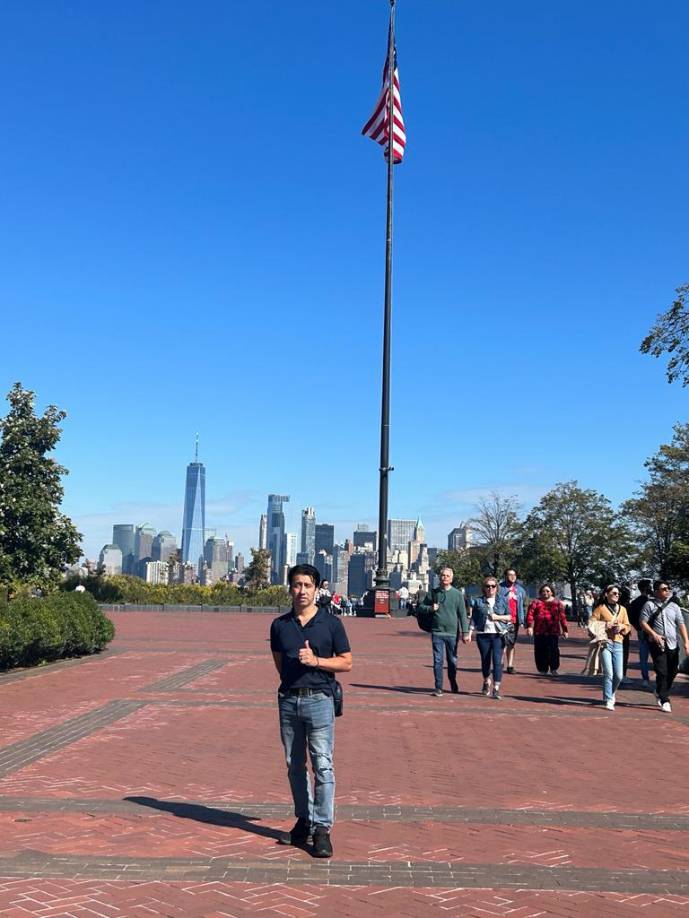 Luego pidió que lo llevaran al parque de San Pedro Sula para realizar unos trámites personales.