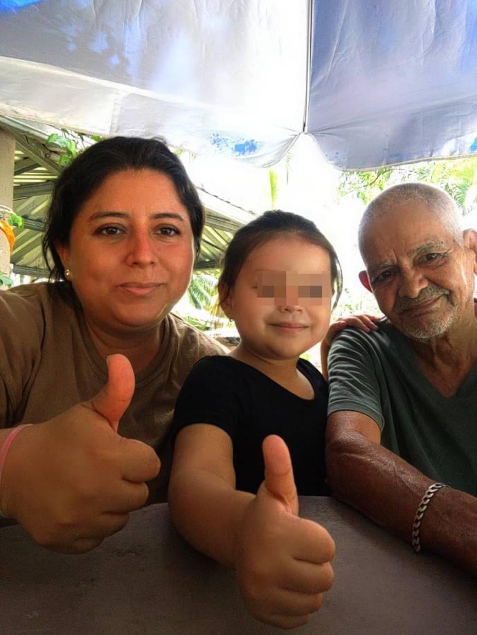 La pequeña Fernanda fue trasladada grave a un centro hospitalario en donde llevaba sus dos piernas fracturadas.