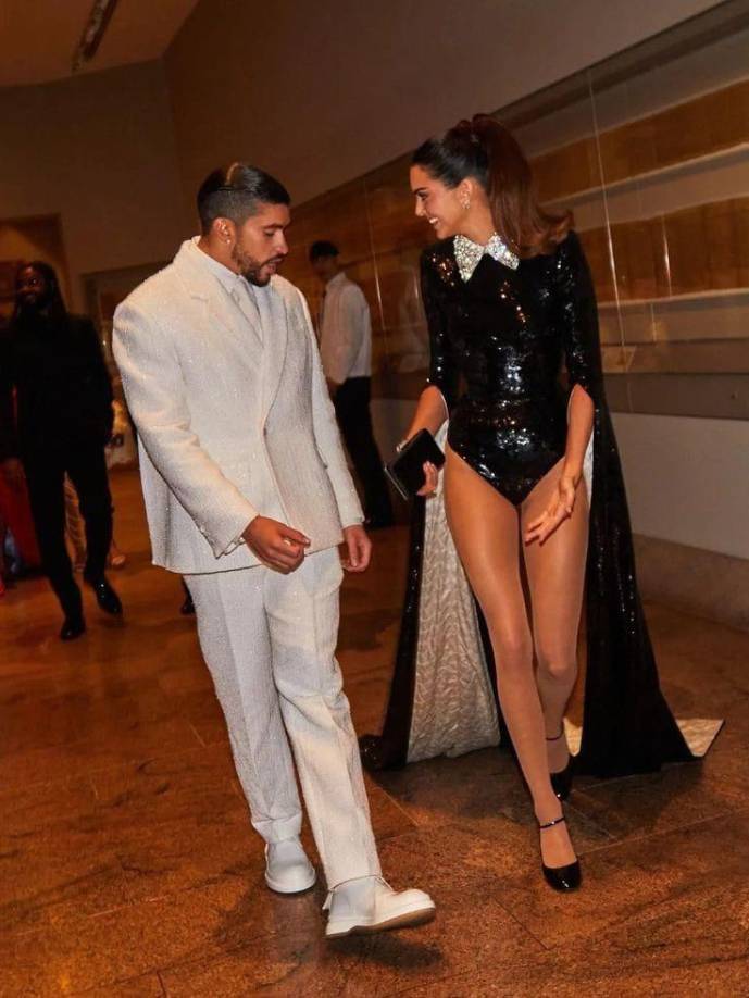 Kendall Jenner y Bad Bunny están comenzando una nueva etapa en sus vidas y según la reconocida vidente cubana Mhoni, esto se debe a que los artistas serán padres de un niño. 