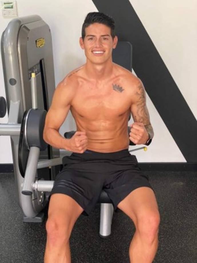 James Rodríguez está listo para salir del Real Madrid con rumbo a la Premier League, donde lo espera su nuevo club. Según informa el medio inglés talkSPORT, el colombiano va a pasar el reconocimiento con el Everton a inicios de la próxima semana. <br/><br/>Es evidente que el futbolista no cuenta para Zinedine Zidane y Carlo Ancelotti ya ha pedido a James al Madrid. Siguiendo la información inglesa, el Everton confiaría en contratarlo a modo de cesión por un año.