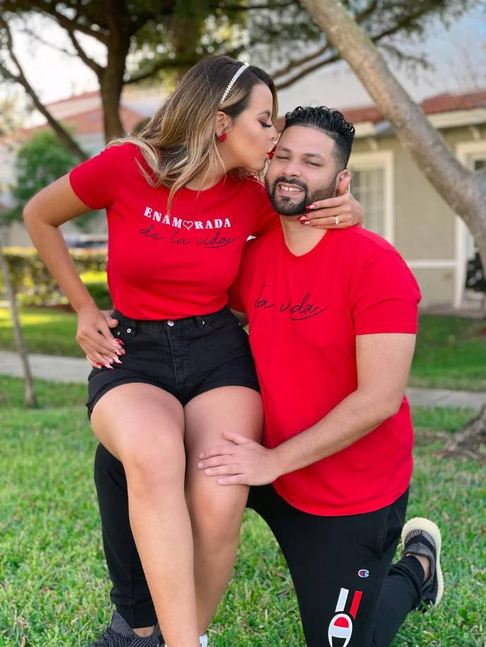 Por su parte, Ana Alvarado (Lipstickfables) y su pareja Jorge Cordero, líderes del proyecto “El Lengüetazo”, afirmaron que más bien él debía de estar contento con que esta idea se siga replicando y que “ojalá se haga en los demás países de Centroamérica”.