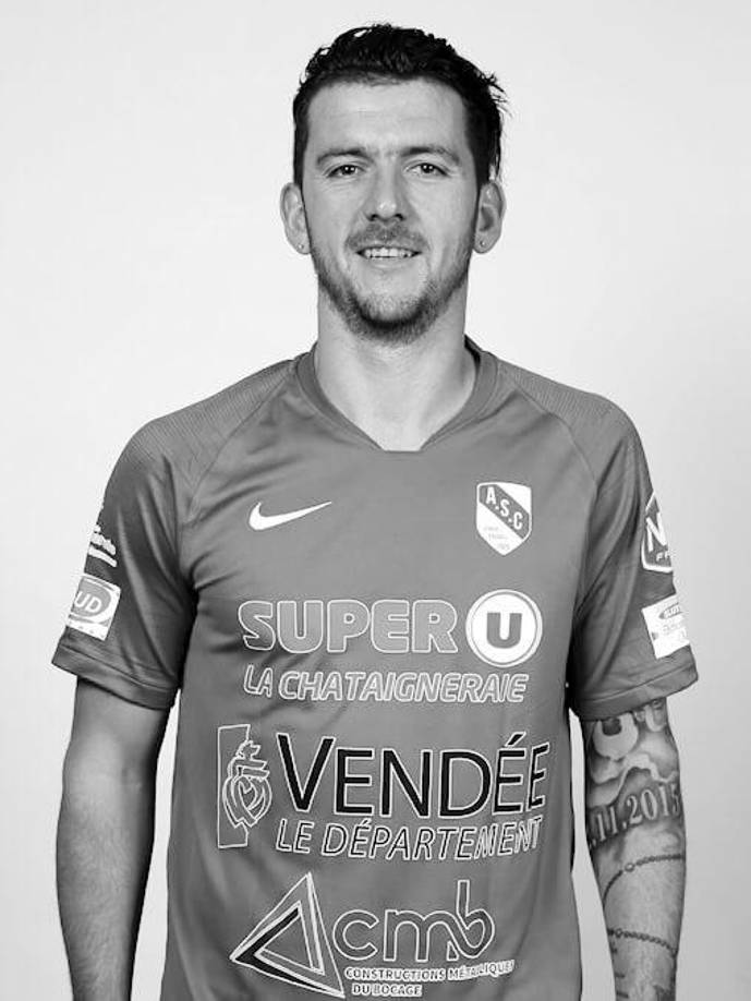 Y resaltaron: “Admirado por los directivos por su compromiso y regularidad. Respetado por otros jugadores por su carisma y profesionalismo, fue uno de esos capitanes que no necesitaban brazalete”.