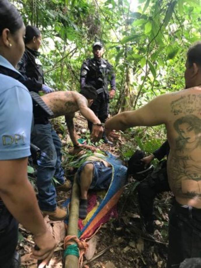 Haciendo uso de su capacitación y entrenamiento los policías procedieron a resguardar los posibles puntos de escape de los antisociales y a cerrar su radio de acción sin ser detectados.