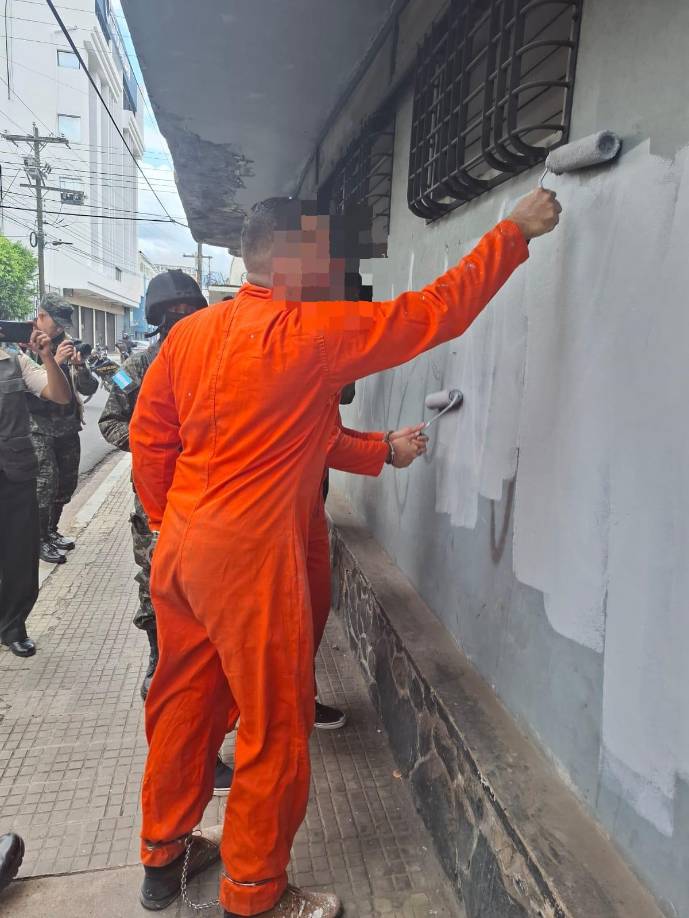 La actividad tiene como finalidad que los internos puedan demostrar a la sociedad que han avanzado en sus procesos de rehabilitación, reeducación y reinserción social.