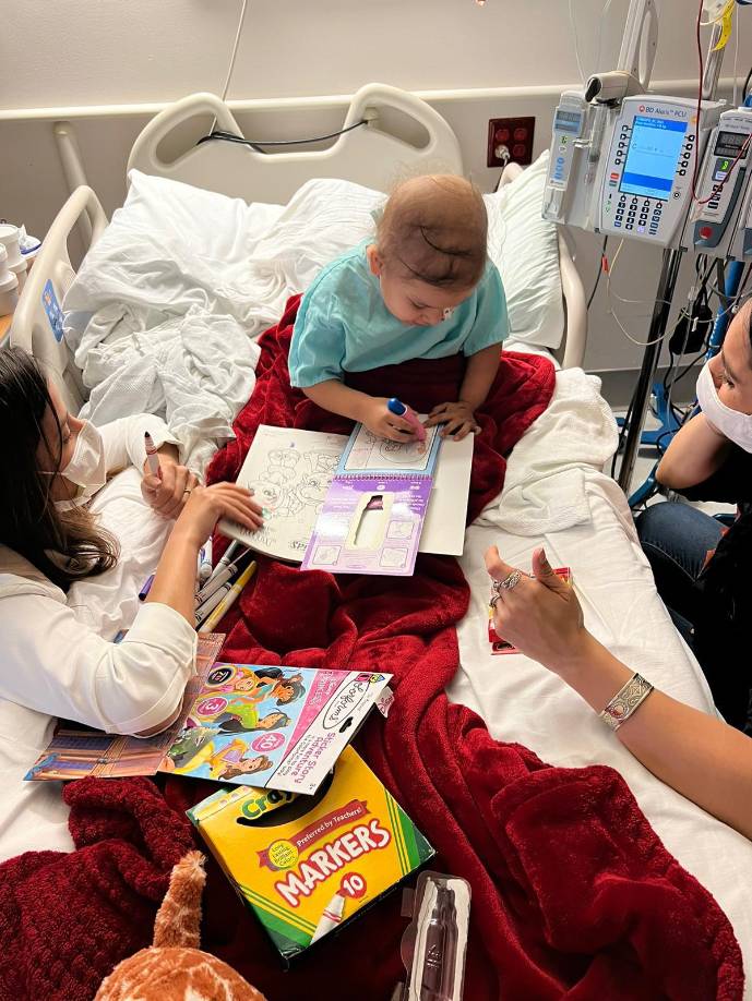 Kimberly no pierde su sonrisa a pesar de las quimioterapias que está recibiendo. 