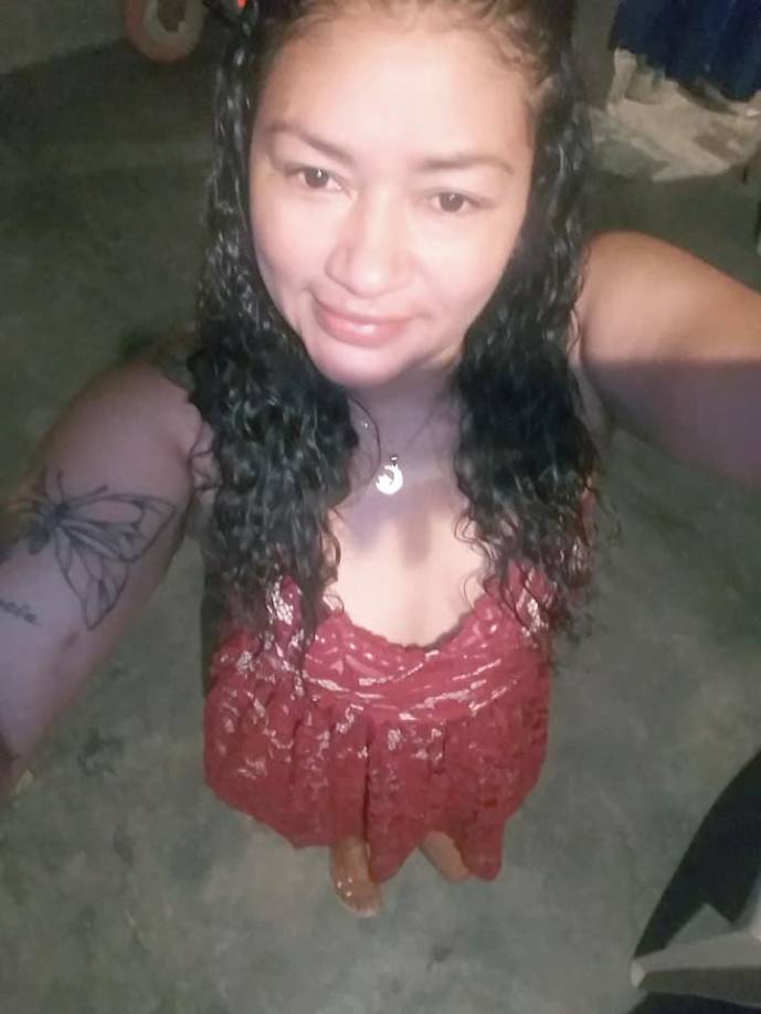 “Qué tristeza siento en mi corazón. Loca, pucha no lo puedo creer. ¿Por qué diosito, por qué?”, lamentó otra de sus amigas.