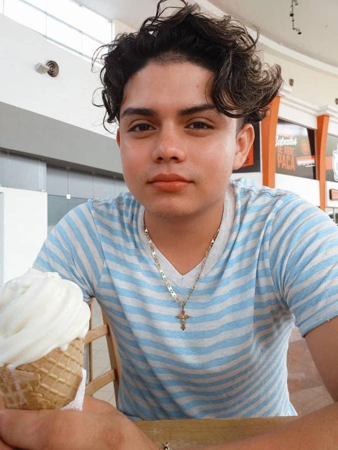 “Es vergonzoso como está esa carretera. Las actoridad donde están que no miran de noche es peligroso manejar ya sea en carro o en moto”, fue el aporte de otro vecino.