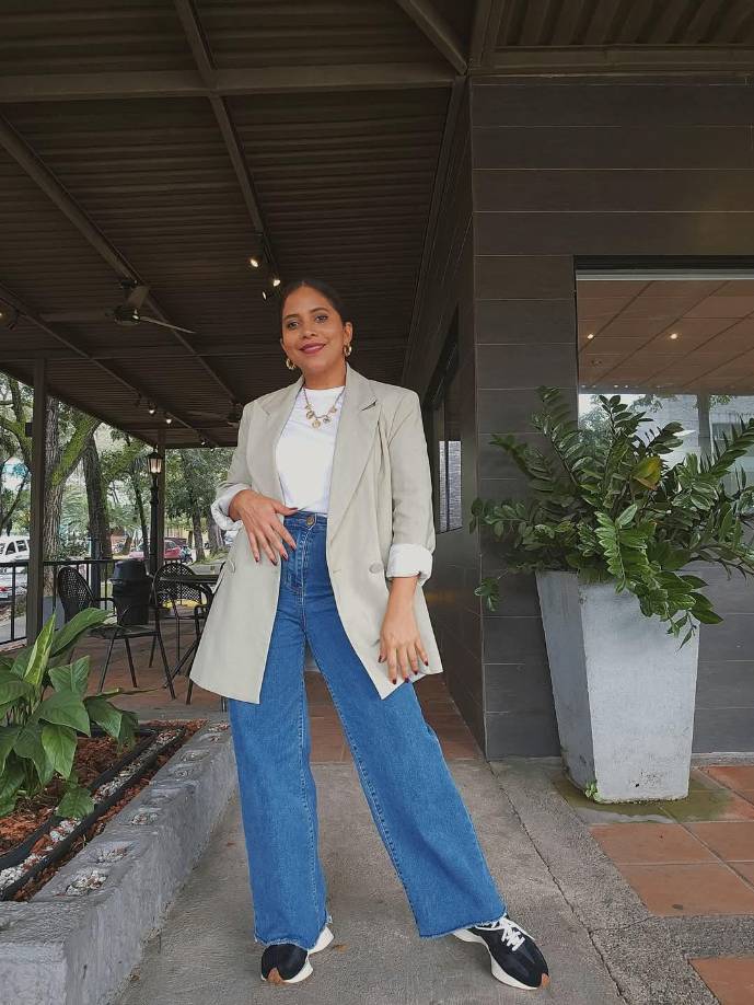 ”En temas de seguridad es un acto exagerado, y ahora teniendo en cuenta que los actos protocolarios serán a puerta cerrada”, expresó Suly en una de sus últimas historias de Facebook. Y es que ante el frío extremo que hay en esta ciudad, se tomó la decisión de llevar a cabo el evento al interior del capitolio.