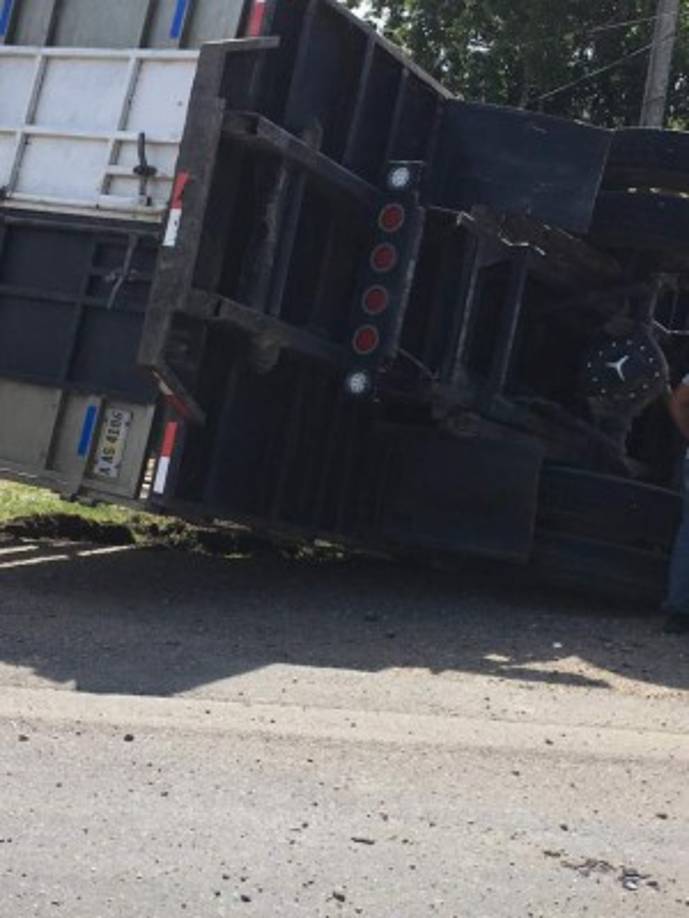 Listado de los heridos:<br/><br/>En accidente en Toyos <br/>1. José Vasquez (58) <br/>2. Daniel Enamorado (30)<br/>3. Axel Pineda ( 20) Conductor Pick Up<br/>4. Elmer Alexander Paz (21) <br/>5. Jose Antonio Enamorado (31)<br/>6.Jose Peña Martinez (22)<br/>7. Allan Rosales (31)-Conductor de camión.