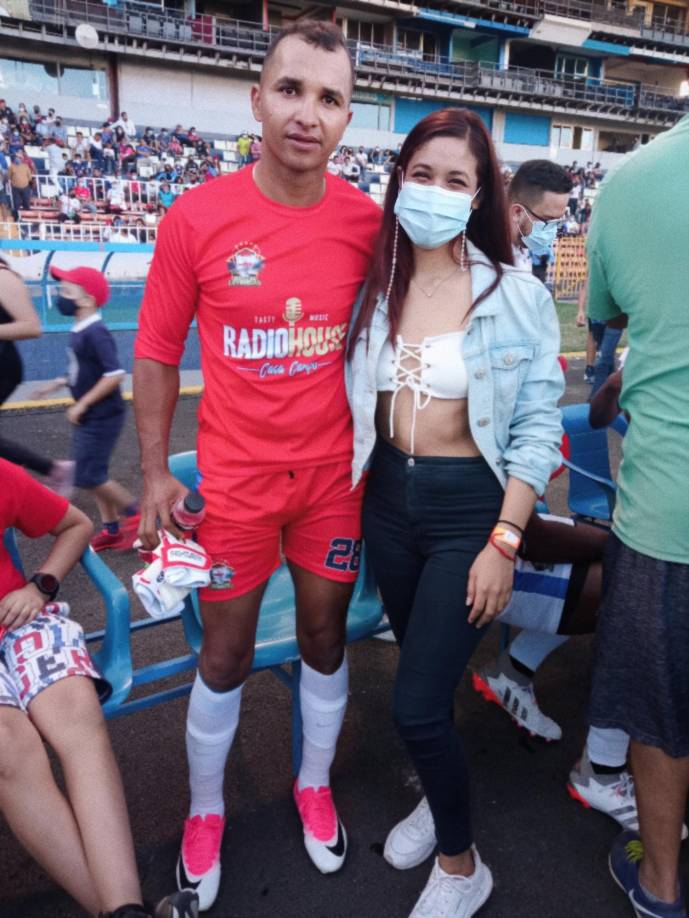 No podía faltar una foto con el exportero del Olimpia, Donis Escober.