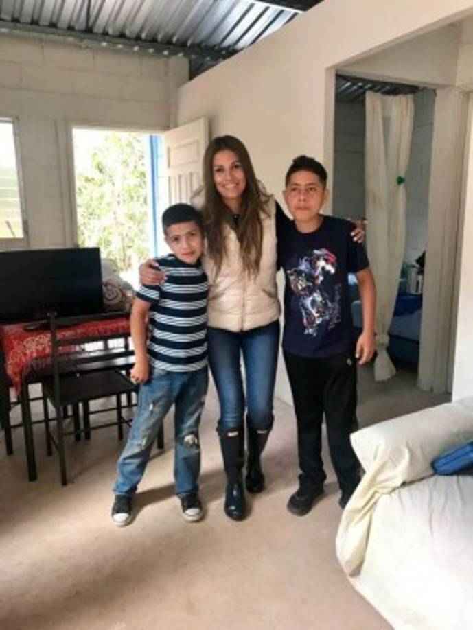 El pasado lunes el sueño se hizo realidad y la familia Villalta tuvo muchas sorpresas entre ellas Lucía, la esposa del exfutbolista Amado Guevara, quienes llegaron a acompañarlos.