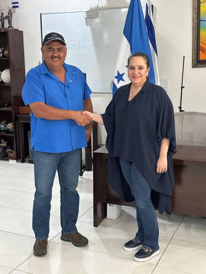 Actualmente, Edgar Murillo busca convertirse en candidato a diputado por el movimiento Avanza, que dirige Ana García, esposa del expresidente Juan Orlando Hernández. 